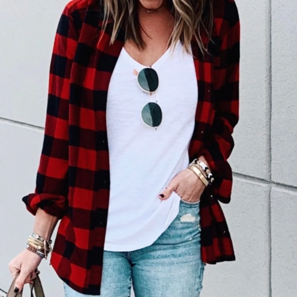 🌟(2 for $36) Abercrombie & Fitch V-Neck Tees | Soft A&F Drapey T-Shirt | Size M - Picture 2 of 13